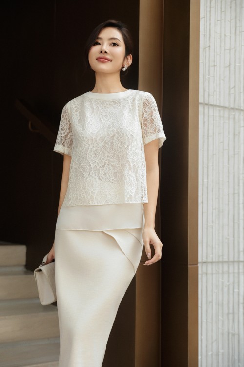 Sixdo Light Cream Lace Blouse